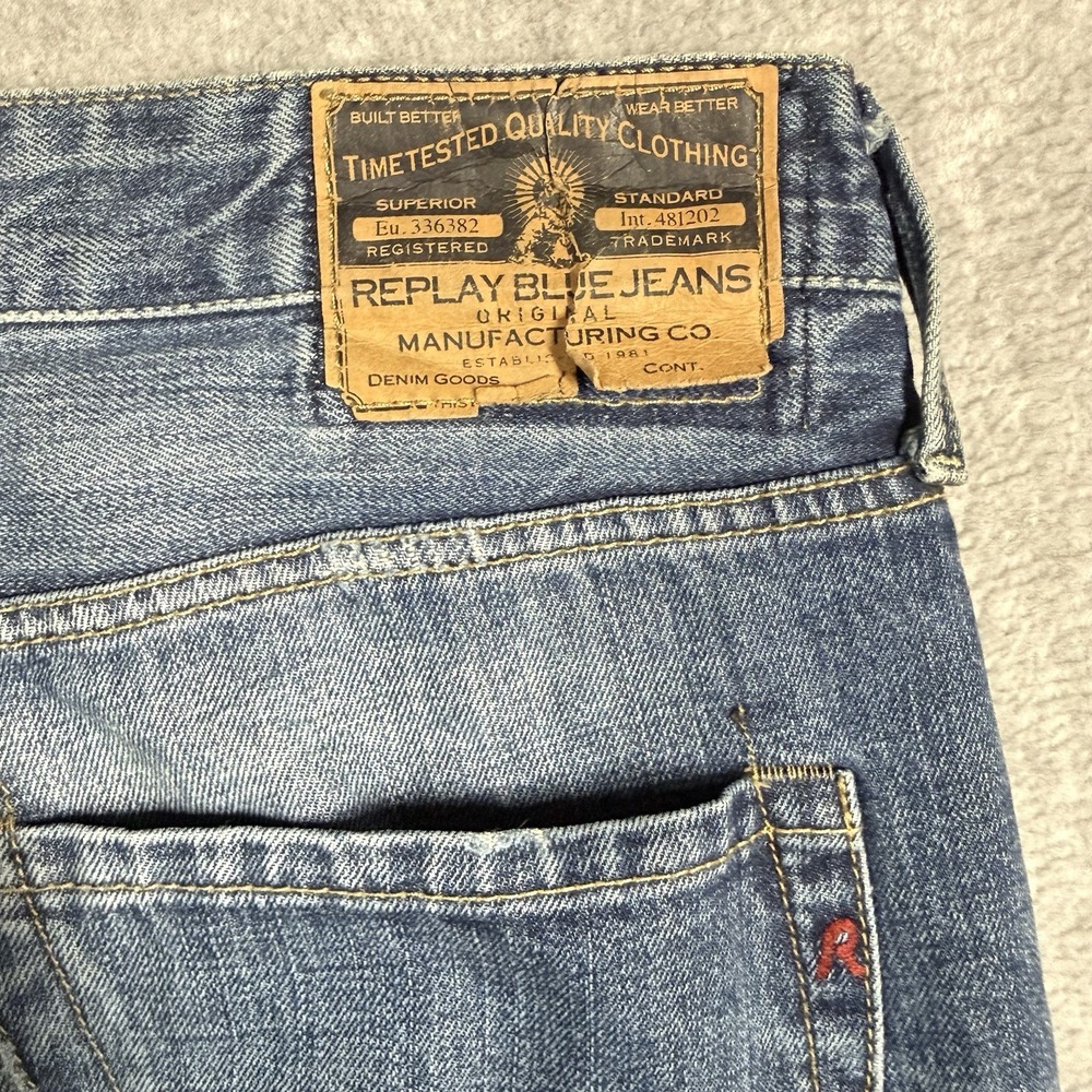 Replay Jeans Mens 34x34 Waitom STRAIGHT Leg M983 Button Fly Faded Whiskered - Picture 6 of 16
